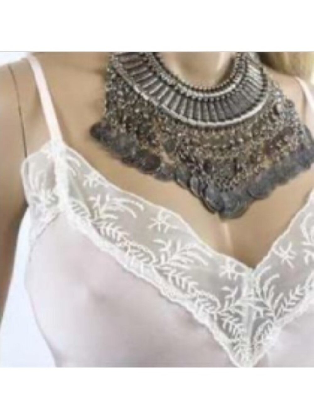Urban Outfitters Pale Pink Silk Lace Trim Camisole Top | Mid 2010s Romantic Boho - Picture 4 of 16